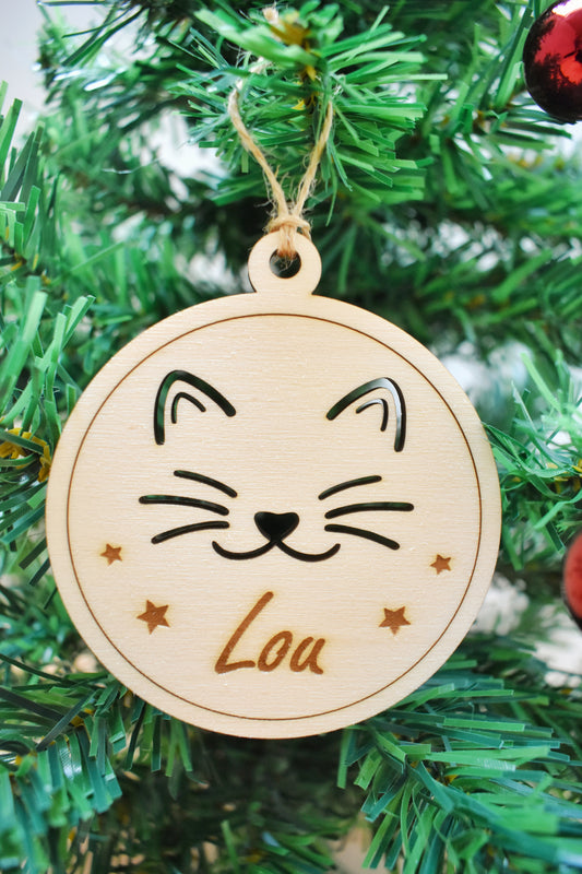 Houten kerstbal met gegraveerde naam - poes