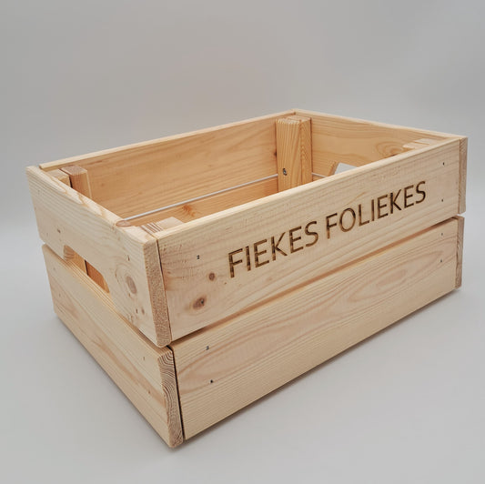 Houten krat met gravure